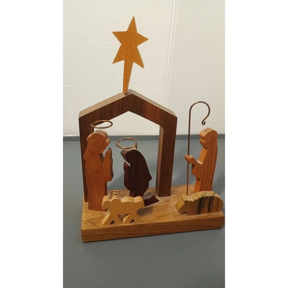 Jerry Krider Nativity Scene Unisex OS Brown Excellent Mixed Wood Signed 2004 Art
